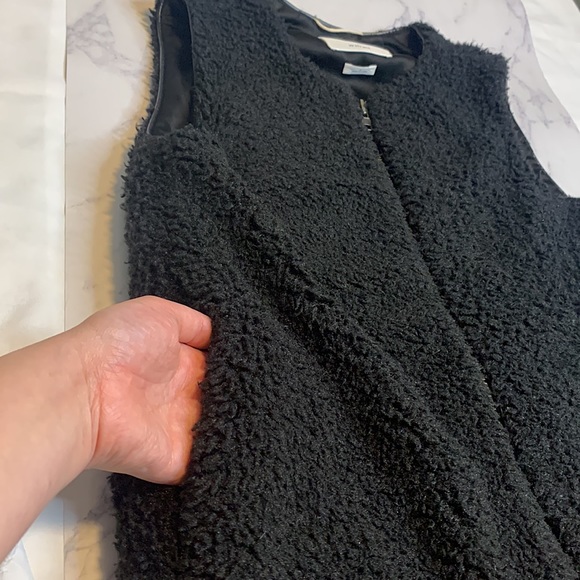 Aritzia Wilfred Black Chatou Vest | Size S - Picture 6 of 6
